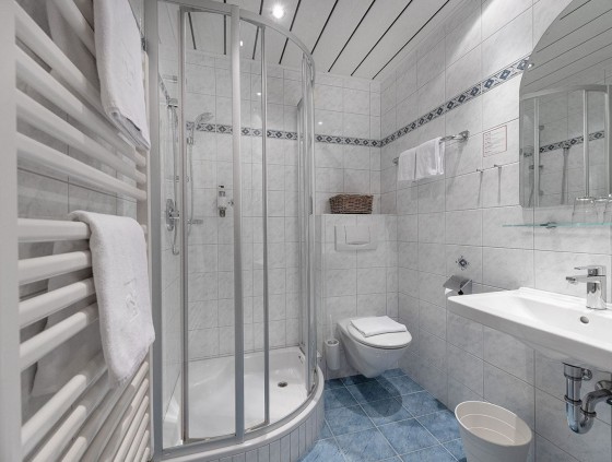 Badezimmer Doppelzimmer Enzian