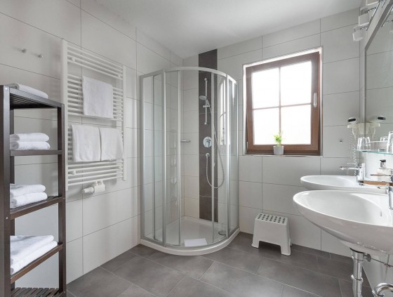 Badezimmer Familienzimmer Grießenkar