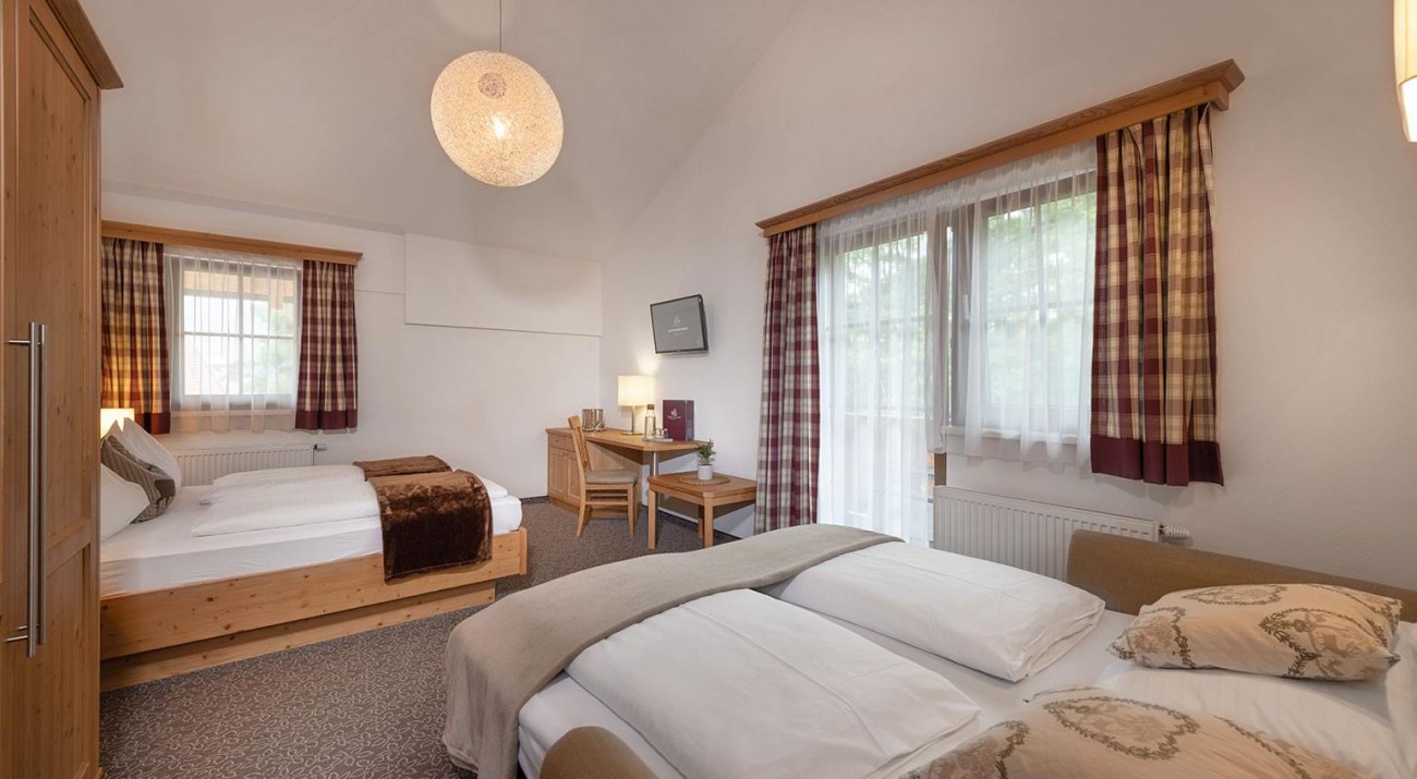 Doppel- & Familienzimmer Edelweiß